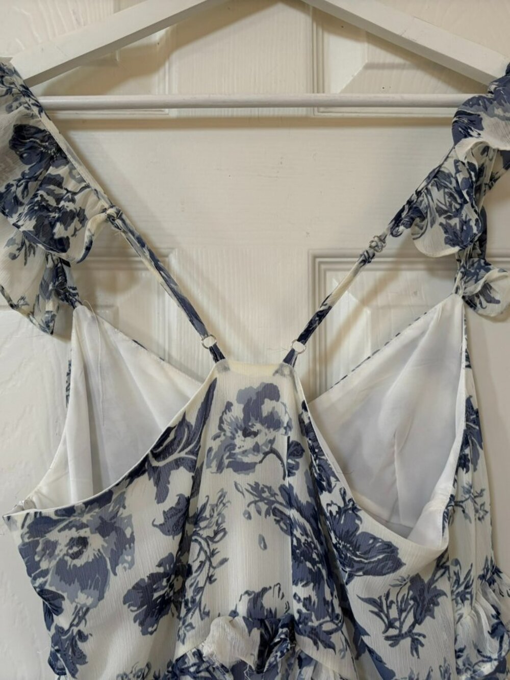 NWT O.P.T. White and Blue Floral Ruffle Midi Dress M - Picture 8 of 12